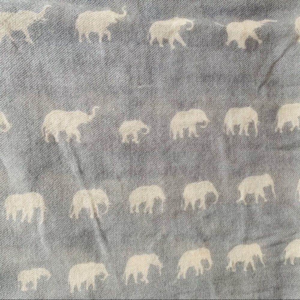 Wool Elephant Long Rectangular Wrap Palatine Scarf - Picture 2 of 16